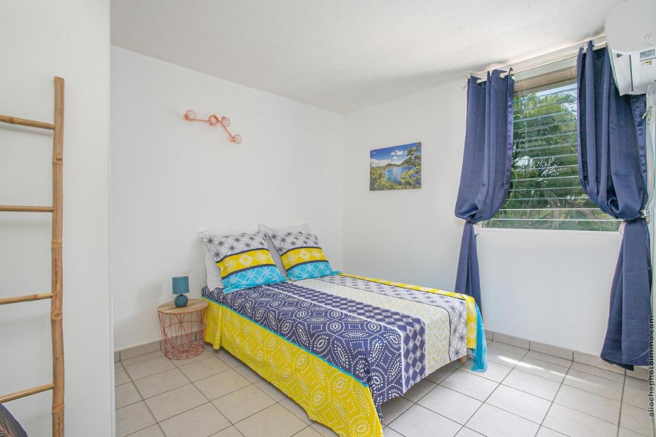 Appartement Les Pieds Dans L'Eau Les Trois-Ilets Exterior foto